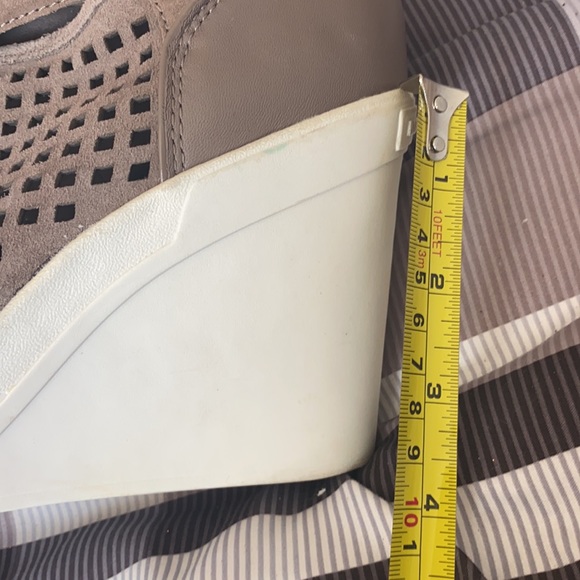 Michael Kors leather lace up and tie ankle boots - Picture 11 of 11